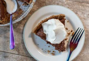 chocolate cream pie 1285971219 770x533 1