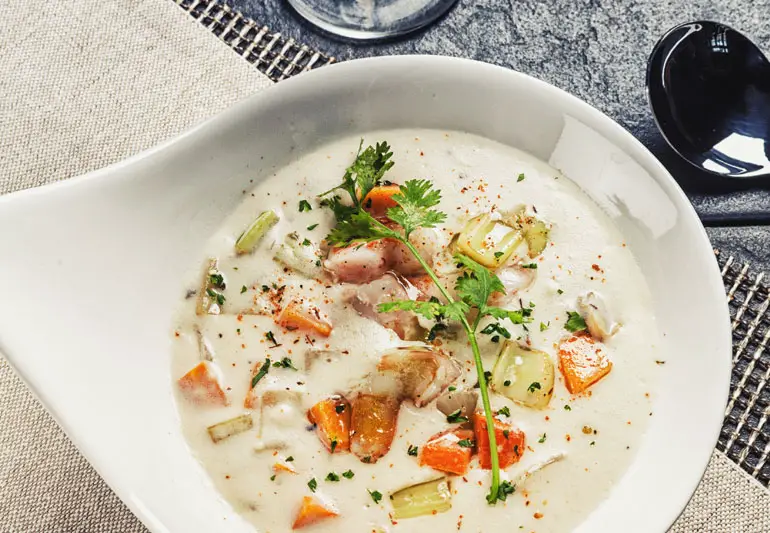 fishChowder 485771824 770x553 1