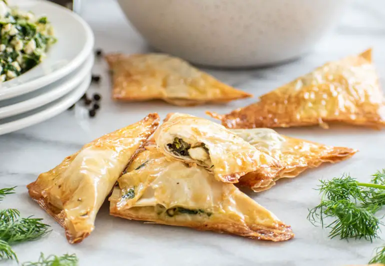 spinachSpanakopitas ashly040120 770x533 1