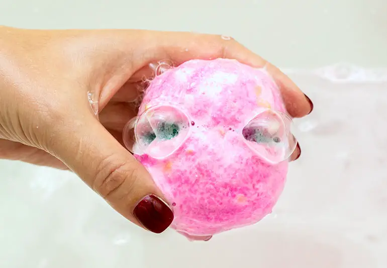 bath bomb 1053942906