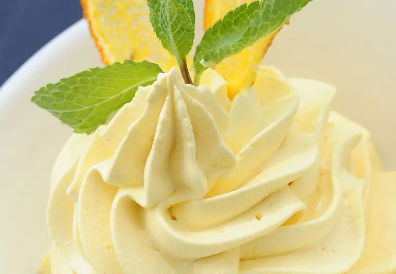 blendedBananaIceCream 000012168224 770x533 1