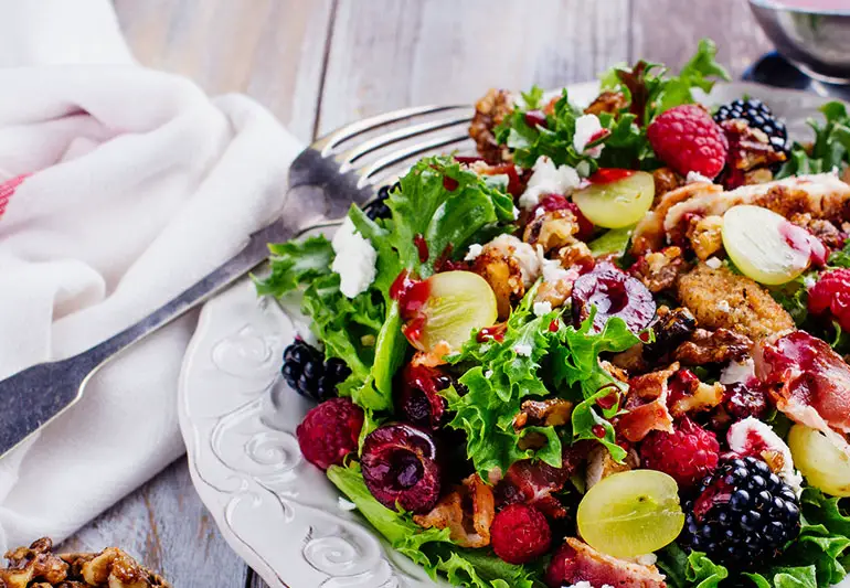 chickenRaspberryWalnutSalad 840883186 770x533 1