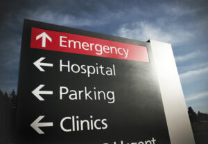 hopsital emergency sign 157565467 770x533 1