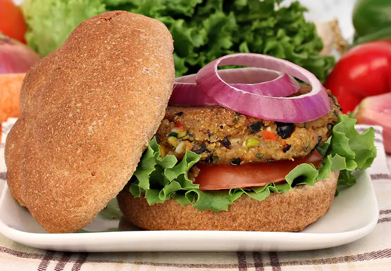 veganBlackBeanBurger 481914832 770x533 1