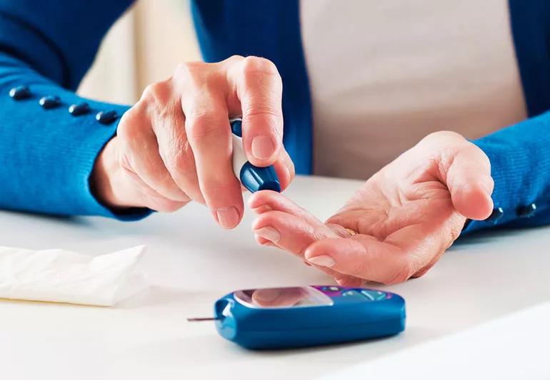 diabetesCheckGlucose 471877019 770x533 1 jpg