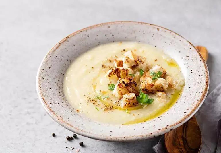 Roasted Cauliflower Cheddar Soup 1353655062 770x533 1 jpg