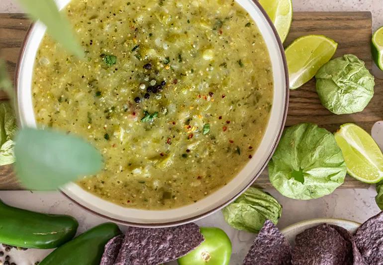 tomatillo, tomatillo salsa, salsa verde, salsas receptes