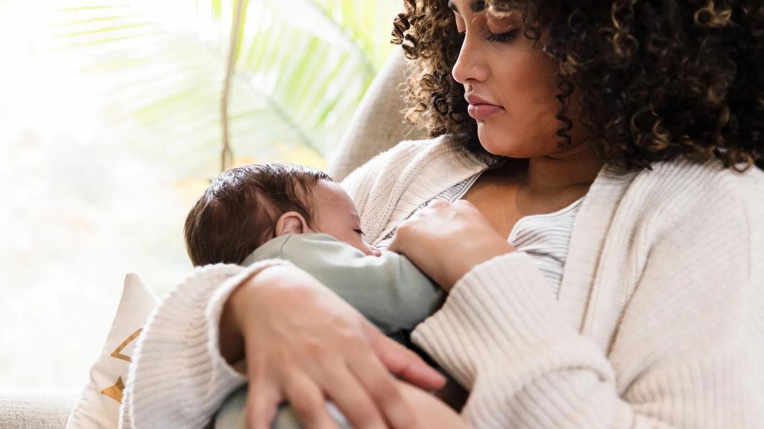 breastfeeding baby Mom 1210806697 770x533 1 jpg